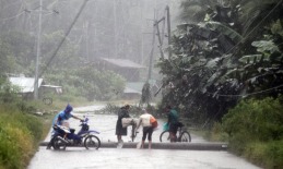 Filipinas: al menos 41 mil personas fueron evacuadas tras el paso del tifón "Bopha"